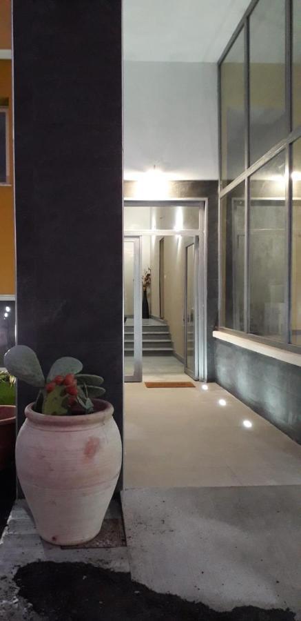 Borgo Palombaio 2 Bed & Breakfast Catania Bagian luar foto